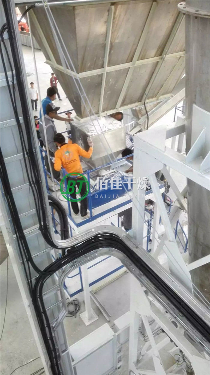 點(diǎn)擊放大 QG氣流干燥機(jī)