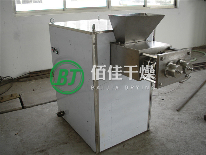 JZL-螺桿擠壓制粒機(jī) JZL-螺桿擠壓制粒機(jī)